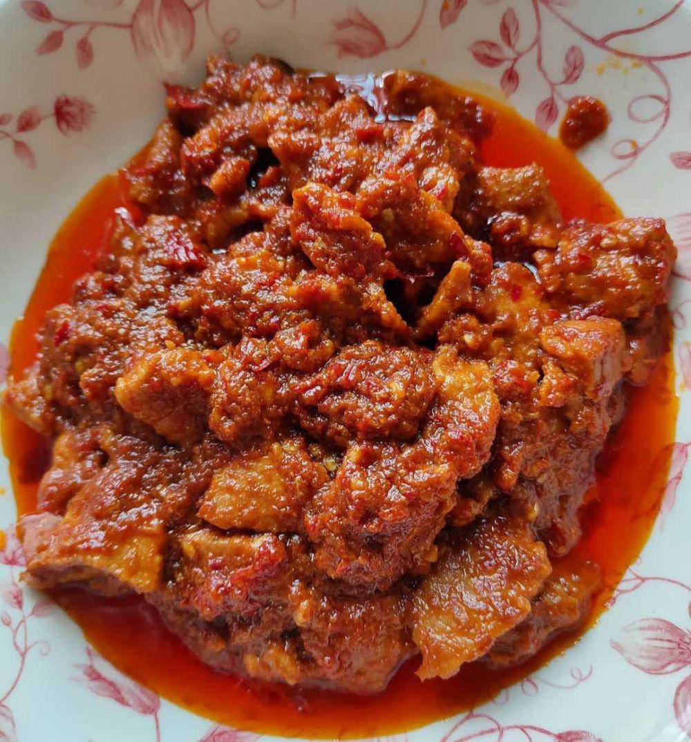 Sambal daging (instagram.com/yatydanish)