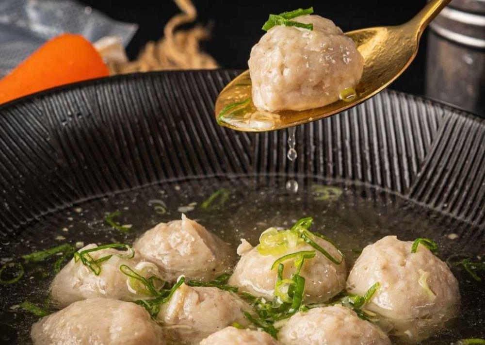 Resep Bakso Ayam yang Gurih dan Kenyal, Begini Cara Buatnya!