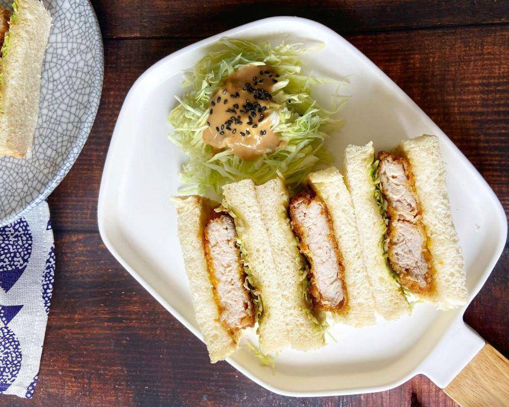 katsu sando (instagram.com/candyco_)