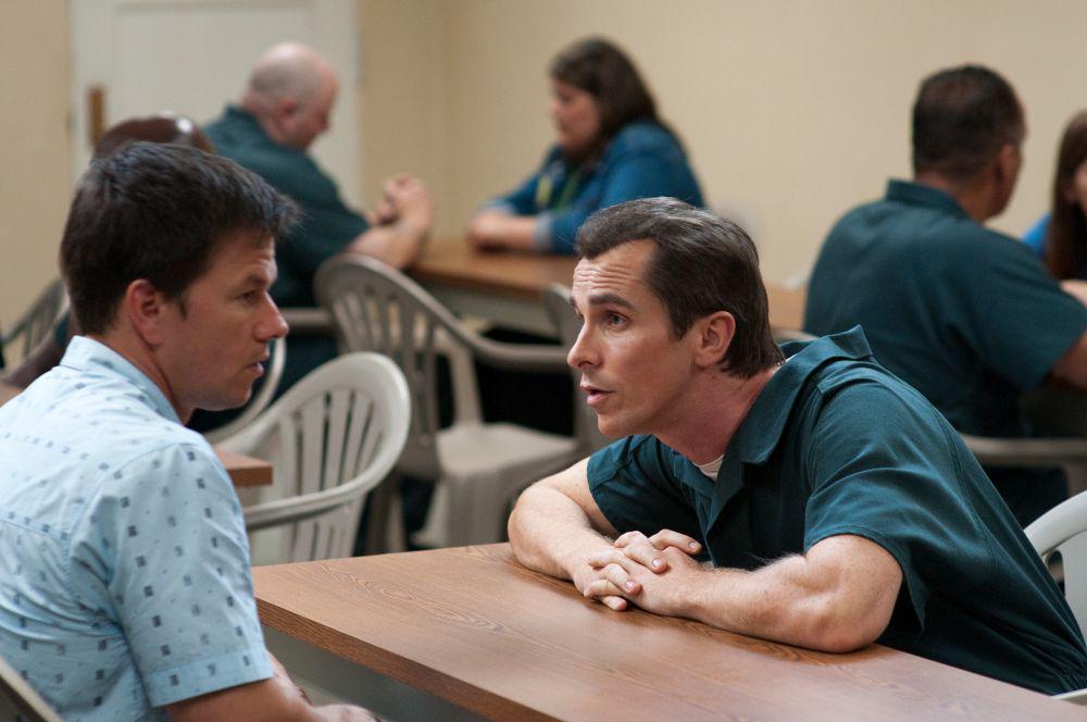 Christian Bale sebagai Dicky Eklund. (imdb)