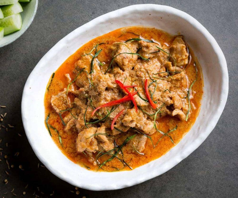 Panang beef curry (hot-thai-kitchen.com)