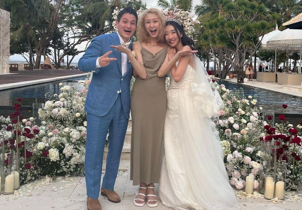9 Potret Denise eks Secret Number Hadiri Pernikahan Sunny Dahye