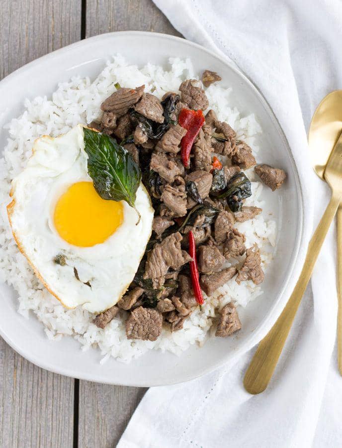 pad kra pao neua (thaicaliente.com)