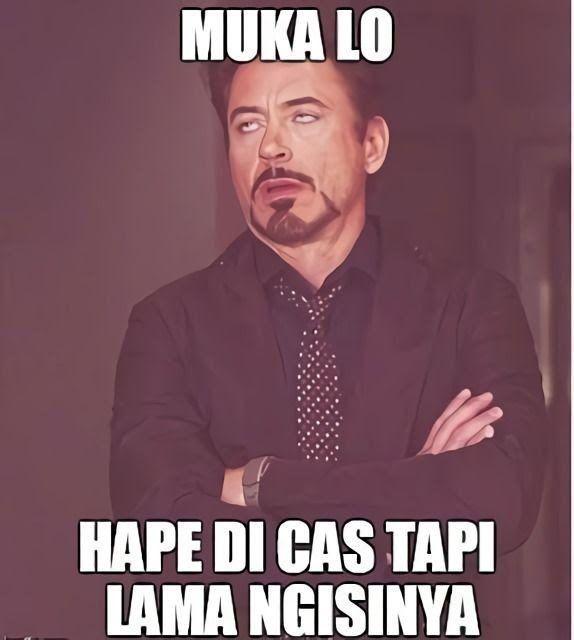 meme momen apes saat nge-charge HP (twitter.com/fbreceh)