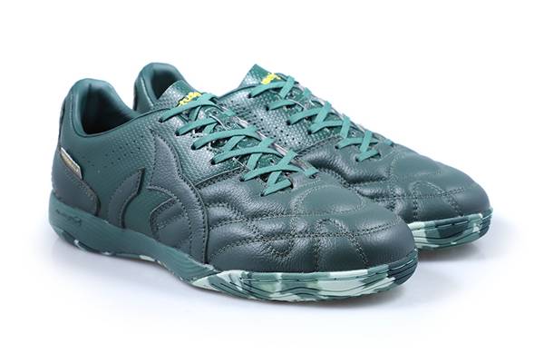 Jogosala Revolt sebagai rekomendasi sepatu futsal Ortuseight (ortuseight.id)
