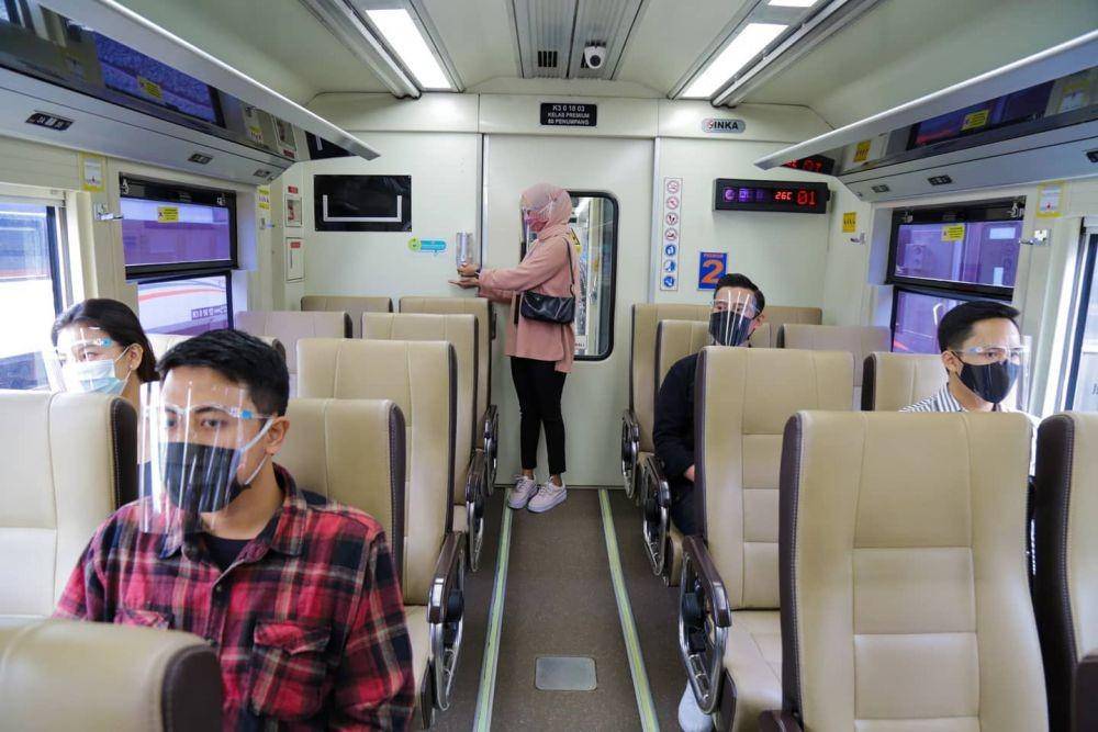 Potret kereta api kelas ekonomi premium (instagram.com/keretaapikita)