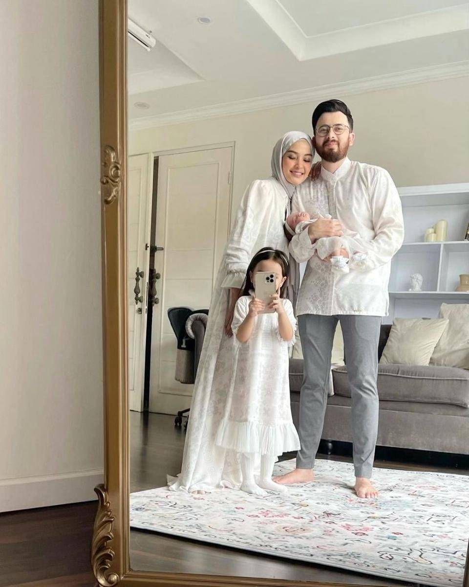 potret keluarga Hamidah Rachmayanti (instagram.com/hamidahrachmayanti)