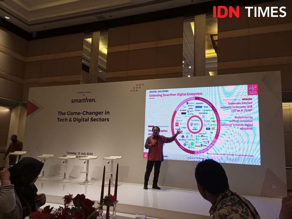 Presiden Direktur Smartfren Merza Fachys saat memberikan sambutan di acara forum dengan topik “The Game-Changer in Tech & Digital Sector” di Grand Hyatt Hotel, Jakarta, Rabu (12/7/2022). (IDN Times/Hafit Yudi Suprobo)