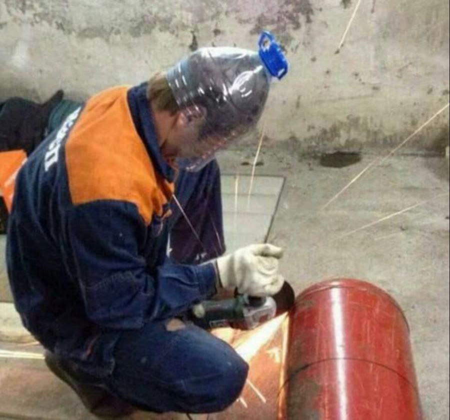 tukang bangunan low budget (instagram.com/infotekniksipil)
