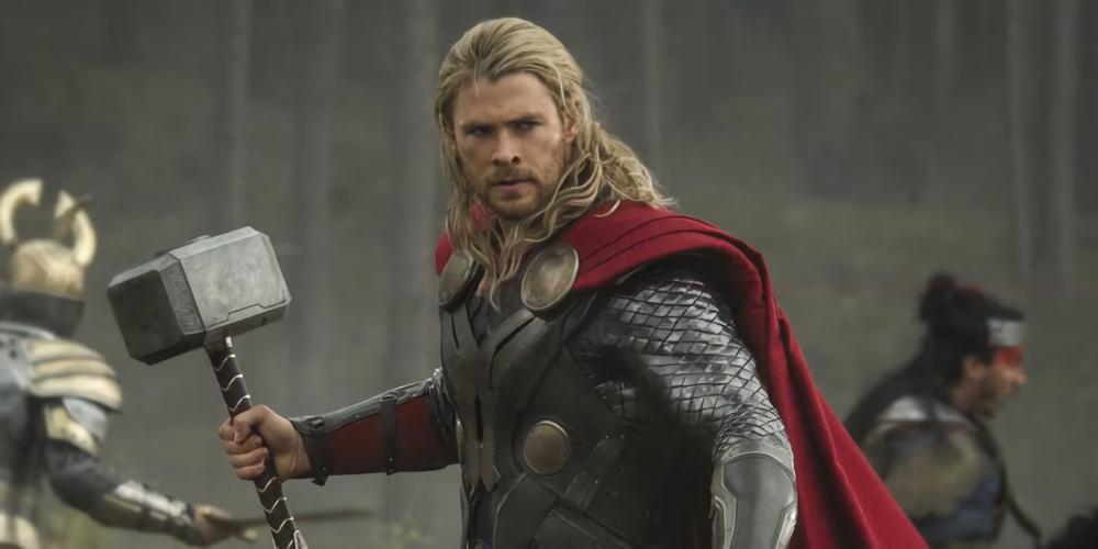 Thor dan Mjolnir (dok. Marvel Studios/Thor)