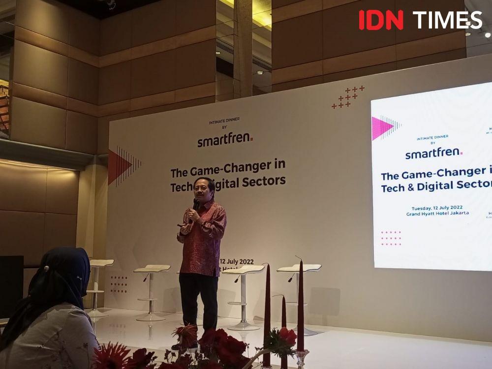 Presiden Direktur Smartfren Merza Fachys saat memberikan sambutan di acara forum dengan topik “The Game-Changer in Tech & Digital Sector” di Grand Hyatt Hotel, Jakarta, Rabu (12/7/2022). (IDN Times/Hafit Yudi Suprobo)