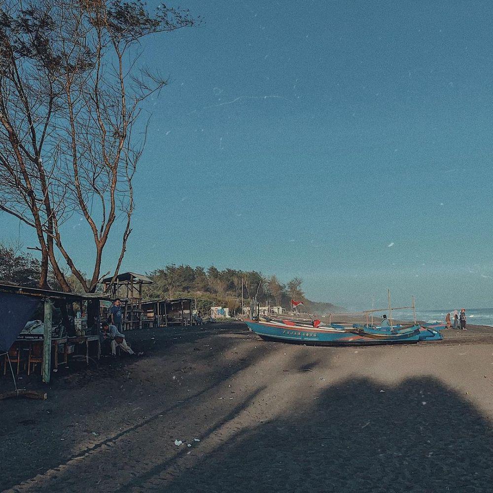 Pantai Kuwaru (Instagram.com/nurinswasti)