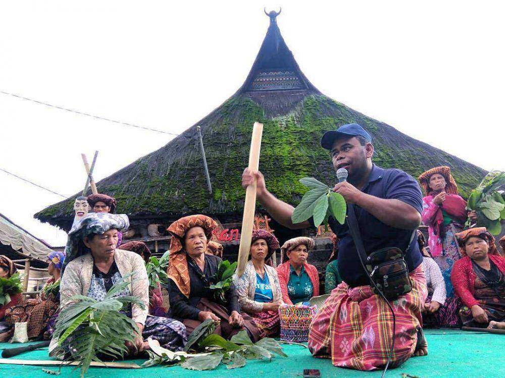 ritual adat desa dokan (instagram.com/visit_karo)