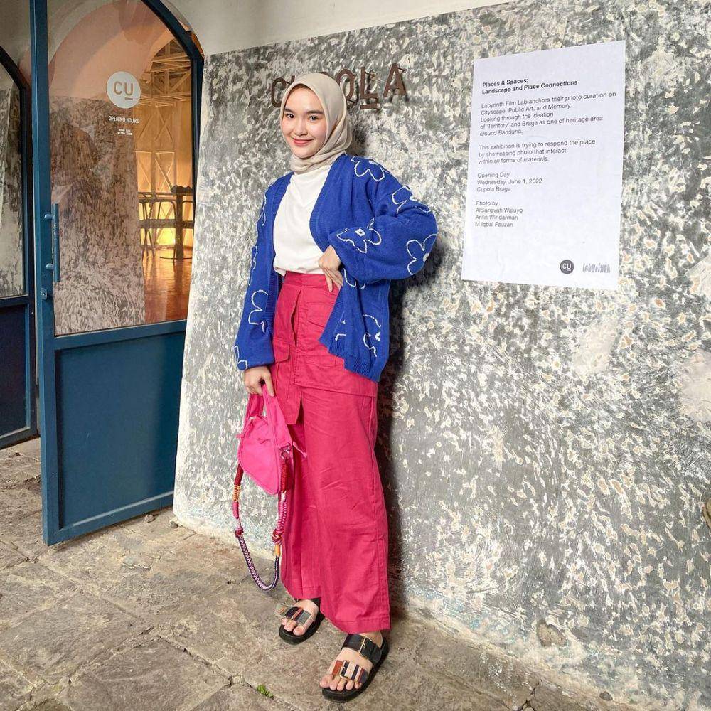 ide OOTD dengan warna fuchsia (instagram.com/karinarsantii)