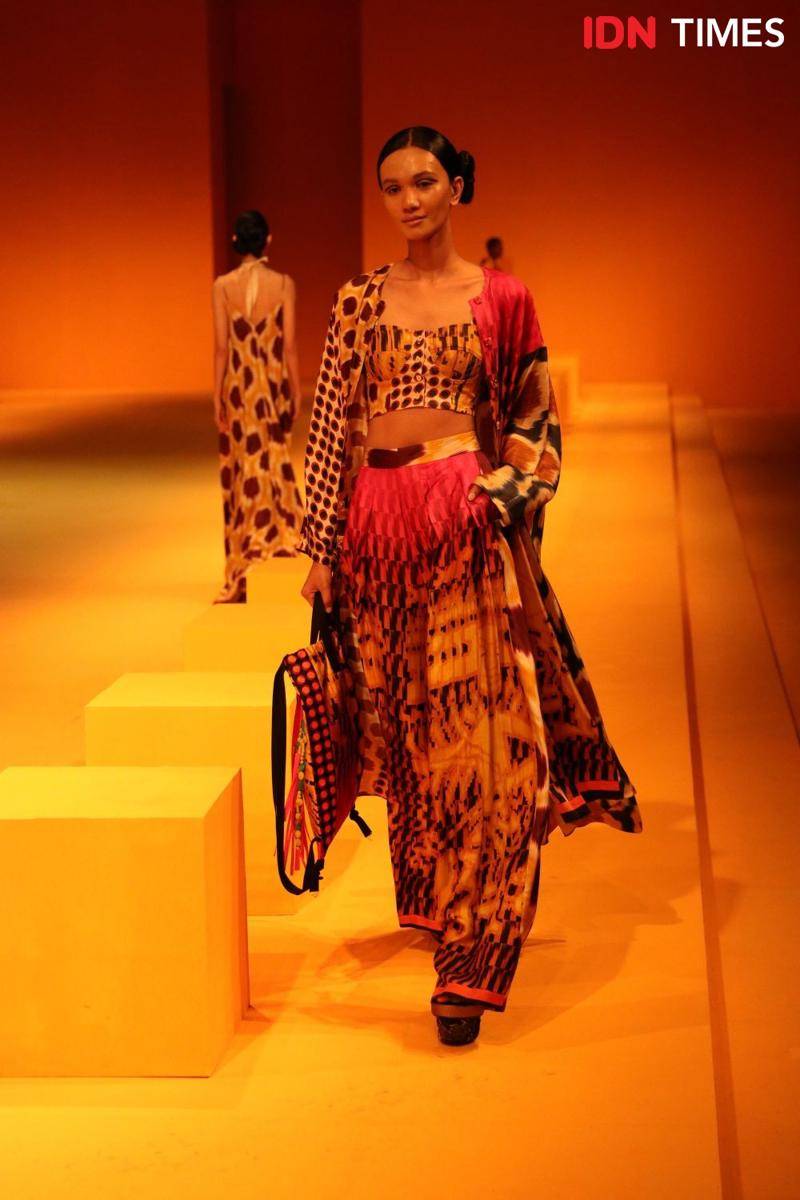 Fashion show koleksi BIYAN Spring/Summer 2023. 11 Juli 2022. (IDN Times/Justin Amudra Patmadiwiria)