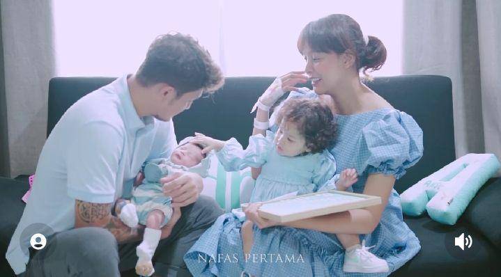 potret keluarga Bunga Jelitha (instagram.com/bungajelitha66)
