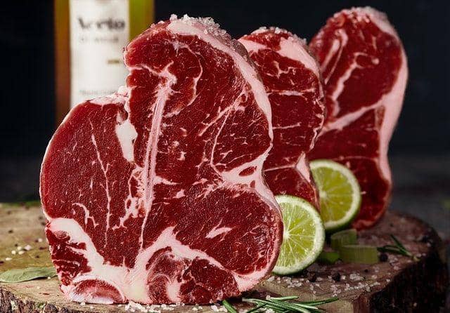 ilustrasi daging sapi (unsplash.com/alireza nikzad)