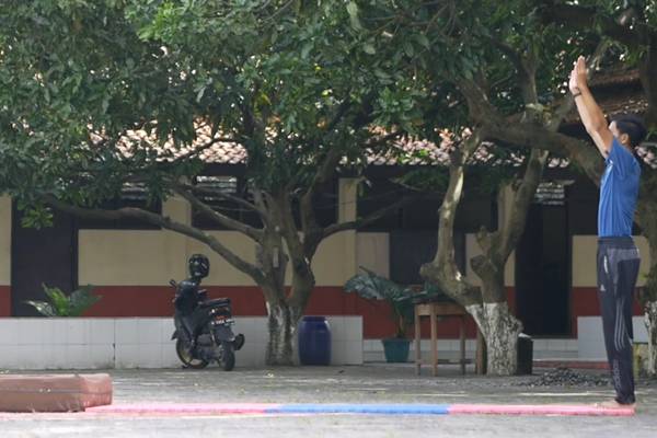 Teknik awalan sebagai teknik dasar lompat harimau (dok. YouTube/iaNYuliyanto)