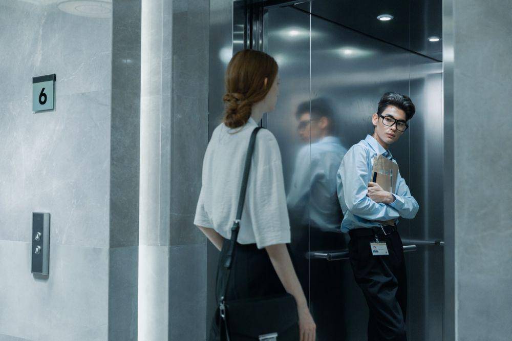 ilustrasi lift (pexels.com/cottonbro)