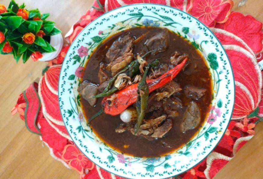 Ilustrasi pindang daging sapi kluwek (https://www.youtube.com/Dapur Dee)