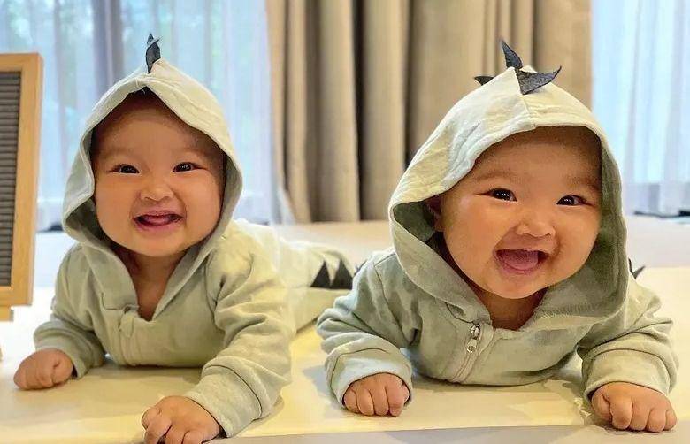 Kimora dan Kanaya putri kembar Zivanna Letisha (instagram.com/zivannaletisha)