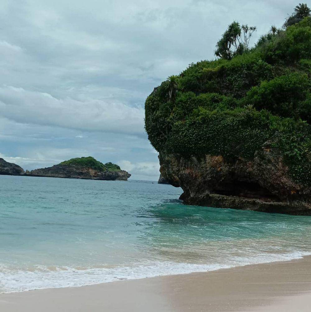 potret Pantai Srau (instagram.com/Olivia_ardana17)