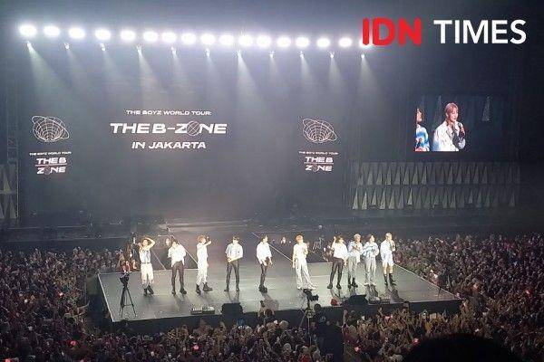 potret THE BOYZ di world tour The B-Zone in Jakarta (IDN Times/Ines Sela Melia)