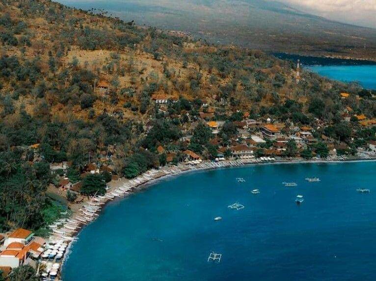 potret Pantai Amed (instagram.com/kecak_guest_house_lovina)