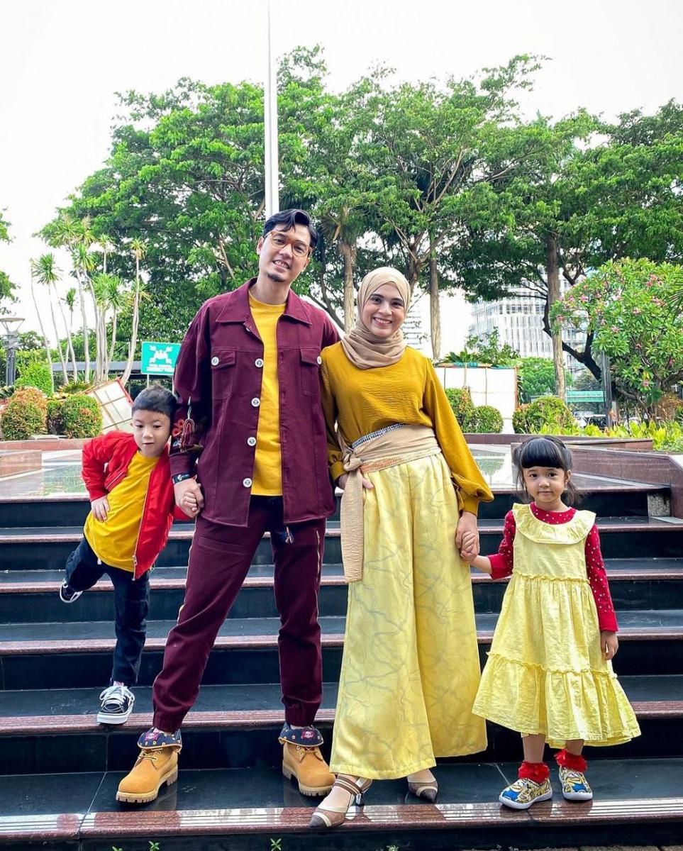 keluarga Nycta Gina (instagram.com/missnyctagina)