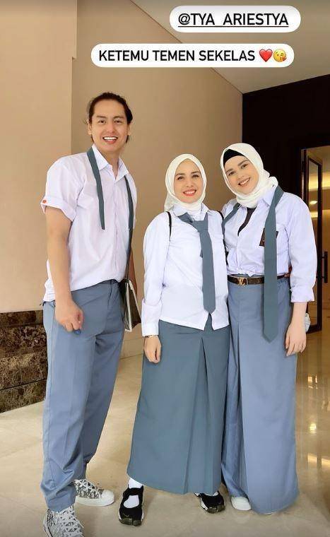 potret pesta ultah Ussy Sulistiawaty (instagram.com/cutratumeyriska)
