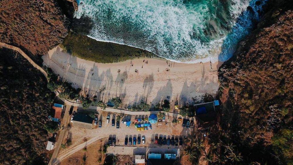 potret Pantai Srau (instagram.com/Reygardk)
