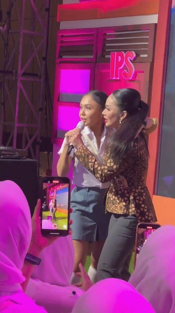 potret pesta ultah Ussy Sulistiawaty (instagram.com/_nadiastefanie_)
