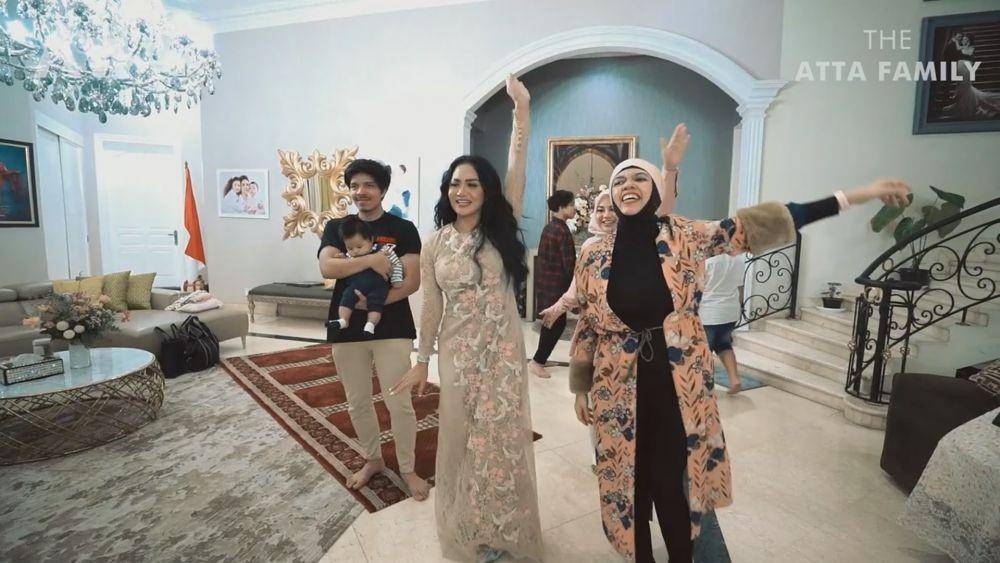 Krisdayanti ketemu besan (youtube.com/attahalilintar)