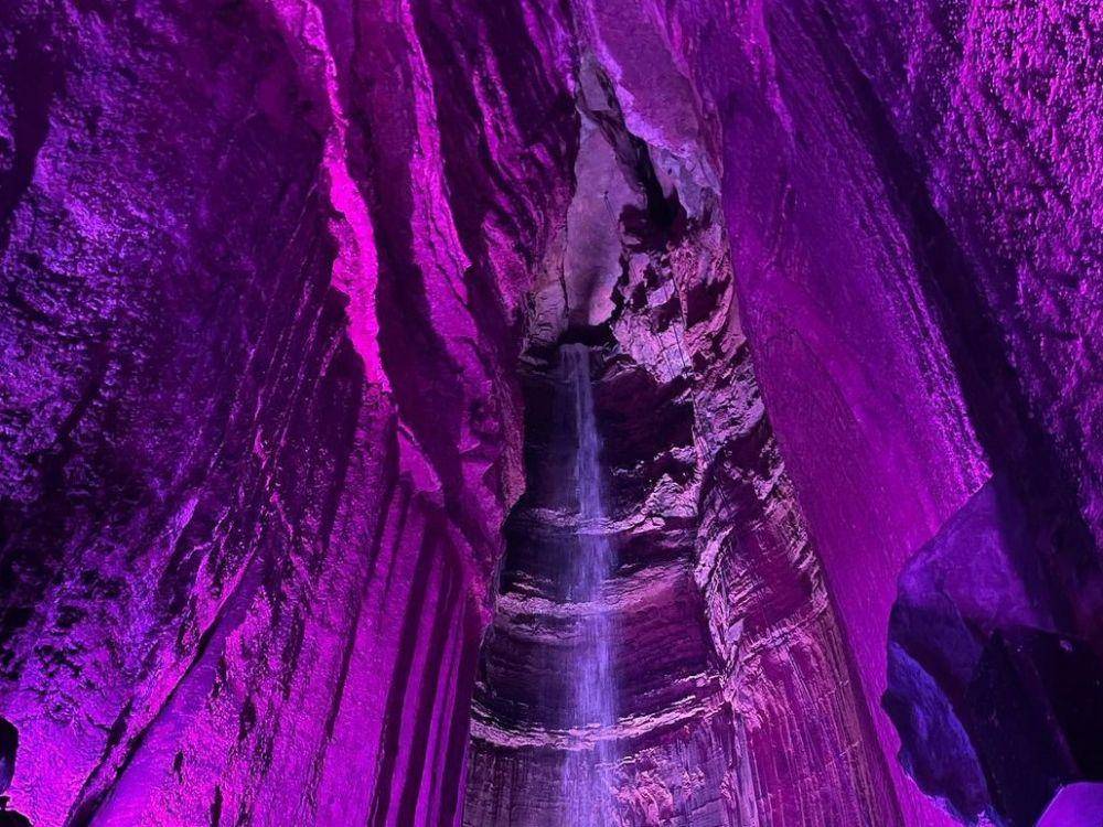 potret Ruby Falls (instagram.com/a_180505)
