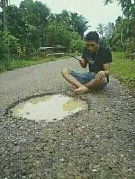 potret bapak-bapak mancing kocak (twitter.com/fbreceh)