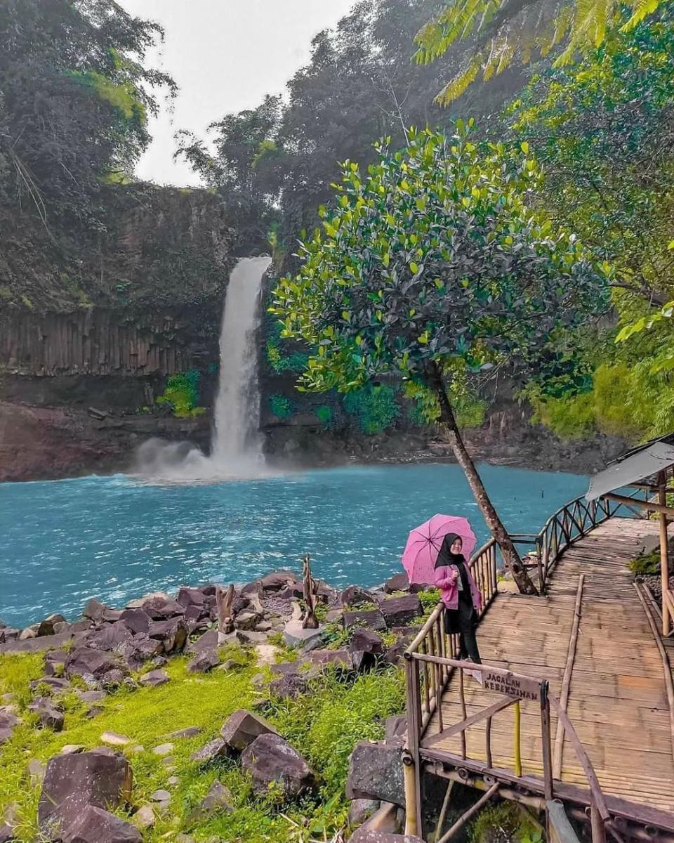 Curug Lontar (instagram.com/sitirahmaa2807)