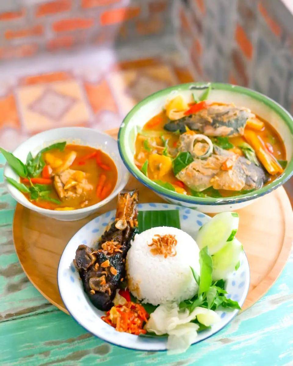 ayam ngasap rempah Balikpapan (instagram.com/ayamngasaprempah)