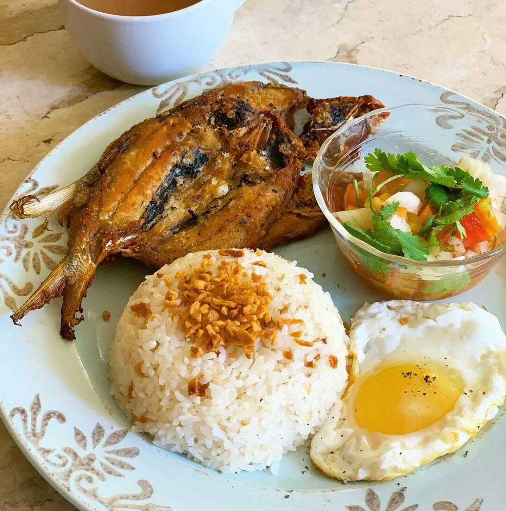 sinangag (instagram.com/ps_i_lovefood)