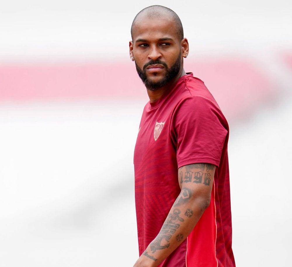 Marcao ketika mengikuti sesi latihan bersama Sevilla. (twitter.com/teixeira_marcao)