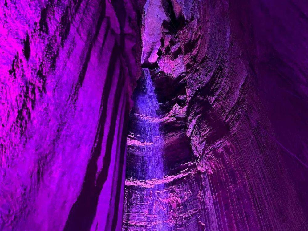 potret Ruby Falls (instagram.com/iambreeli)