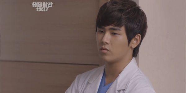 Lee Ho Won di drama Reply 1997 (youtube.com/tvN D Indonesia)