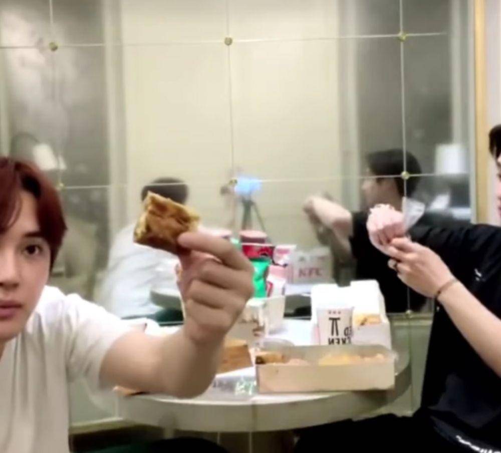 potret live Sangyeon dan Haknyeon (dok. The Boyz VLive)