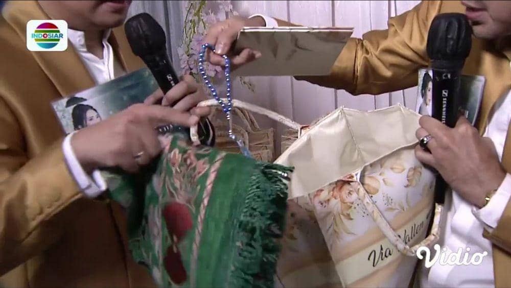 pernak-pernik pengajian pernikahan Via Vallen (vidio.com/Indosiar)