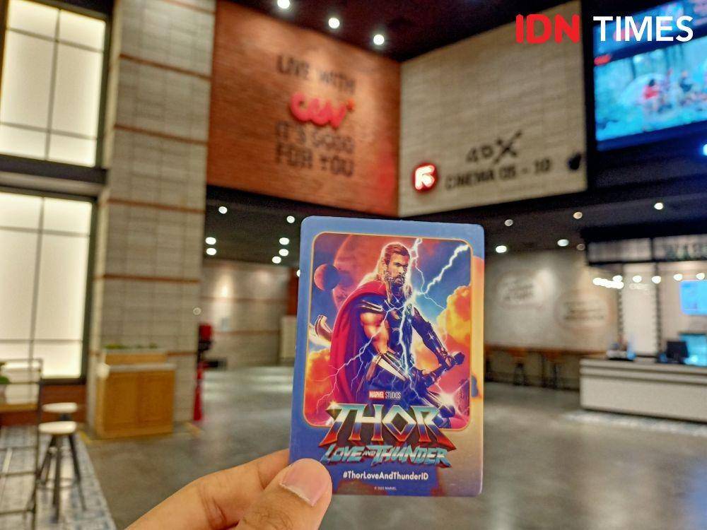 ilustrasi tiket menonton film di auditorium 4DX CGV Central Park Mall. 12 Juli 2022. (IDN Times/M. Tarmizi Murdianto)