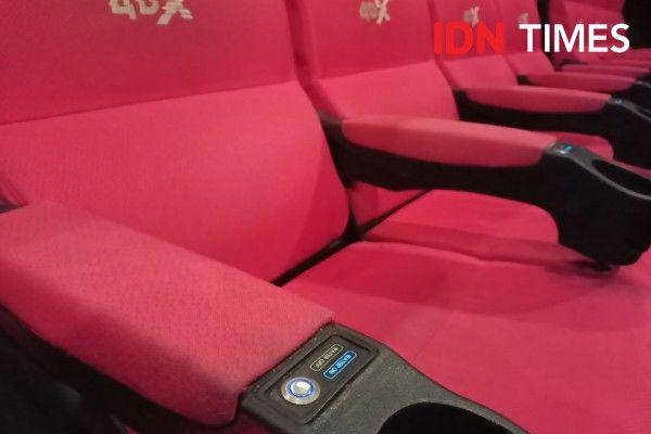 ilustrasi kursi yang ada di auditorium 4DX CGV Central Park Mall. 12 Juli 2022. (IDN Times/M. Tarmizi Murdianto)