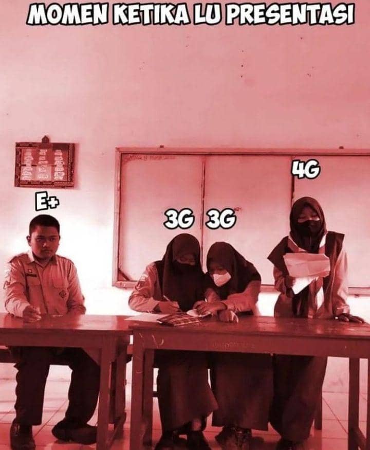 momen lucu saat presentasi di kelas (instagram.com/humorreceh)