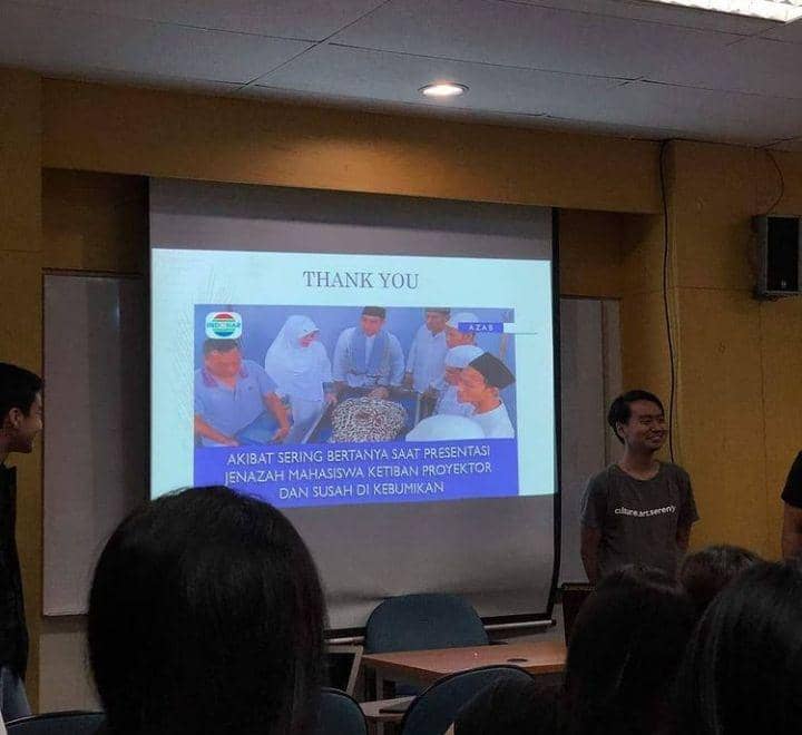 momen lucu saat presentasi di kelas (instagram.com/id.dagelan)