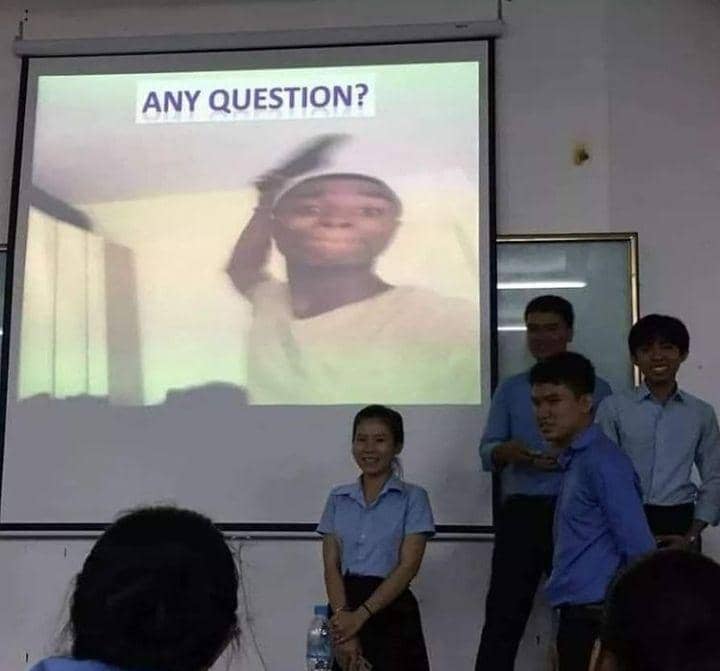 momen lucu saat presentasi di kelas (instagram.com/id.dagelan)