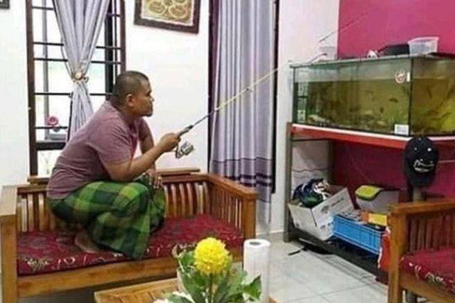 potret bapak-bapak mancing kocak (twitter.com/fbreceh)