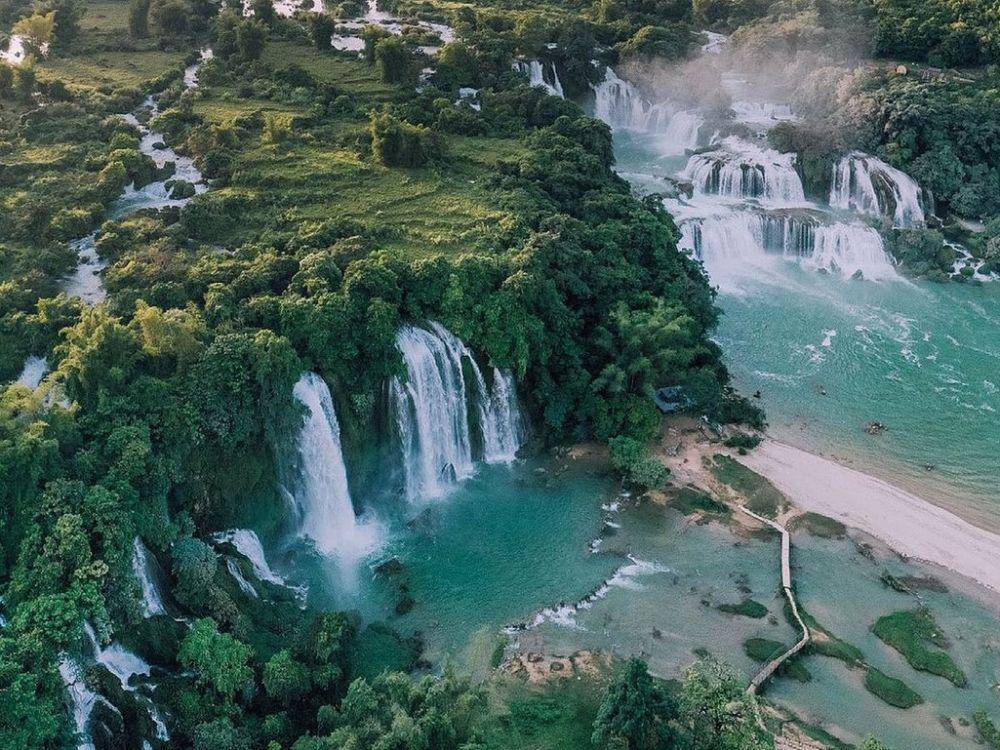 potret Air Terjun Ban Gioc (instagram.com/shipped_away)